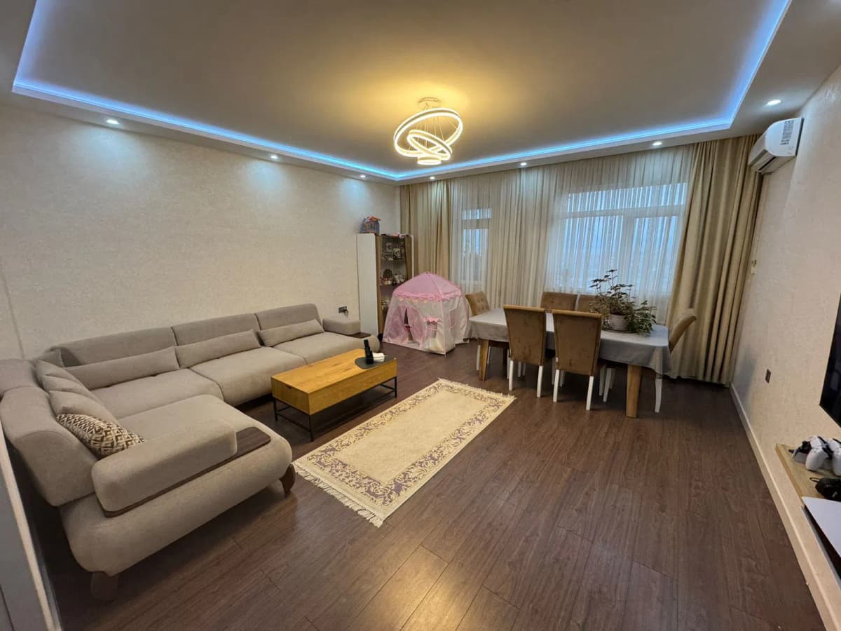 3 otaqlı mənzil 104 m² satılır