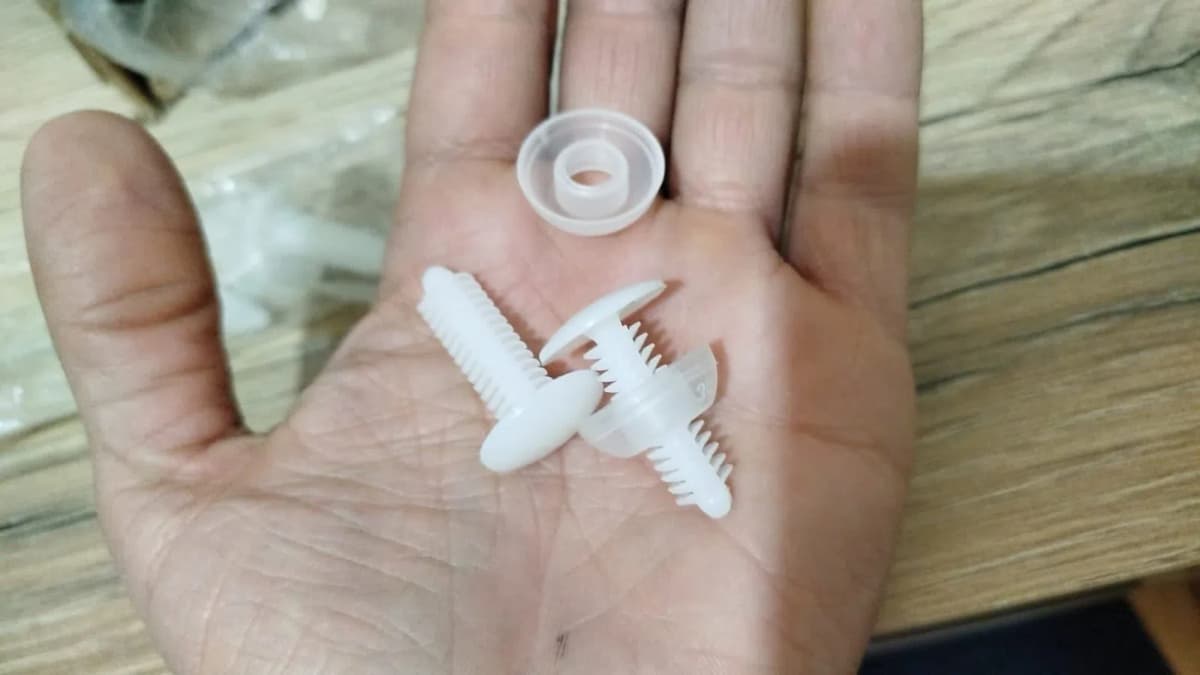 Plastik düymə tipli bağlayıcı dəst