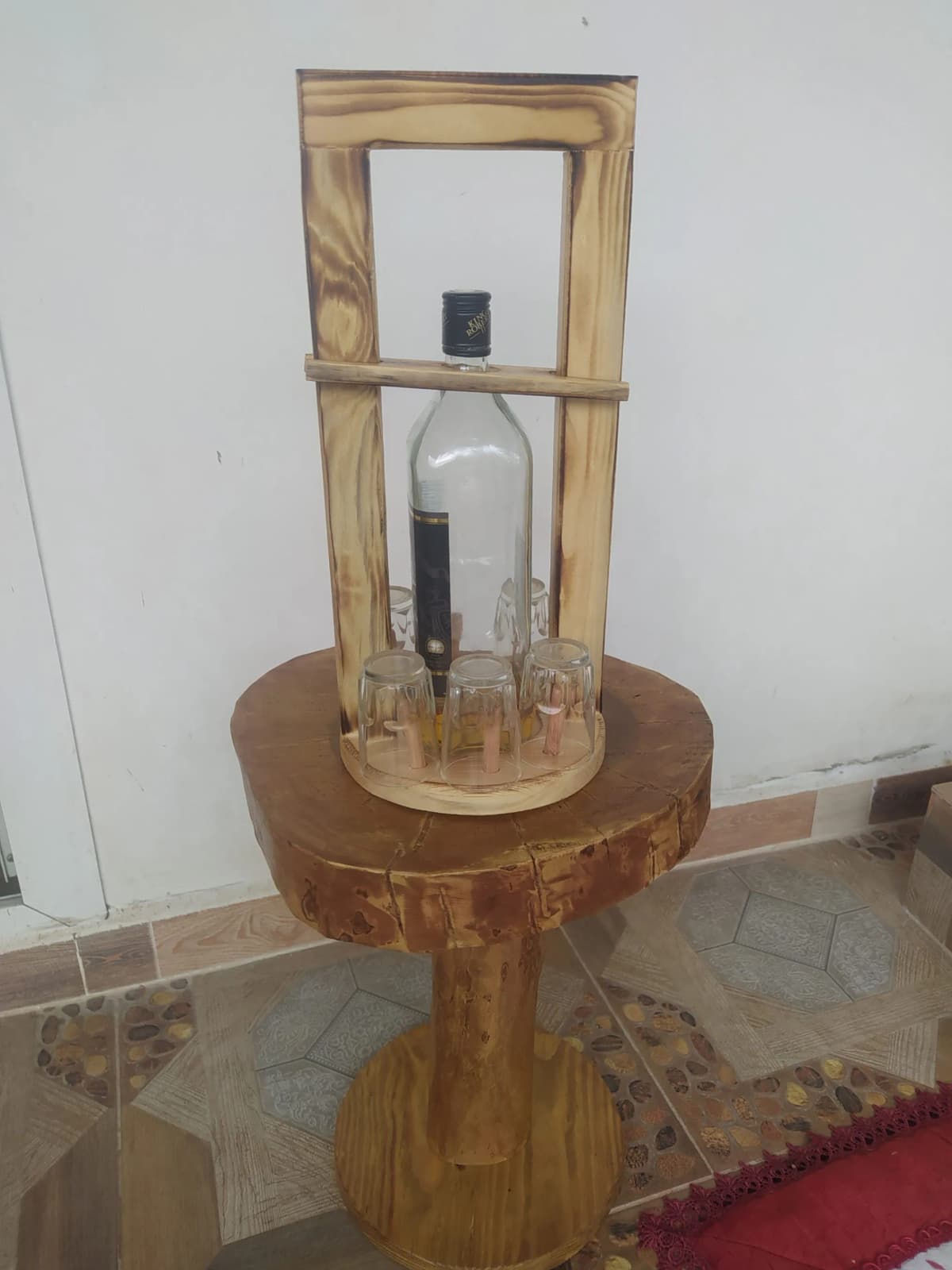 Taxta İçki Stendi