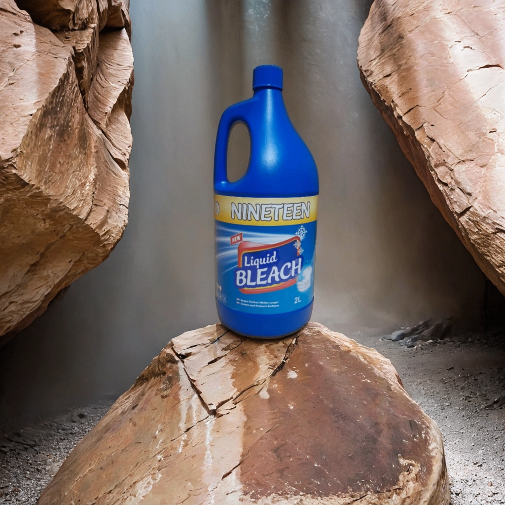 Nineteen Liquid Bleach 2 L