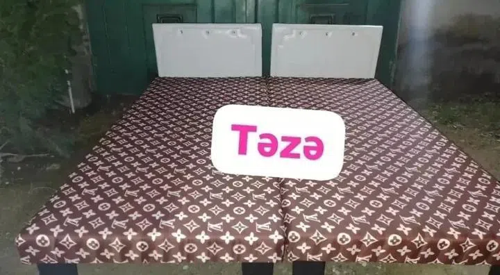 Taxta çarpayı, Qara rəng — şəkil 4