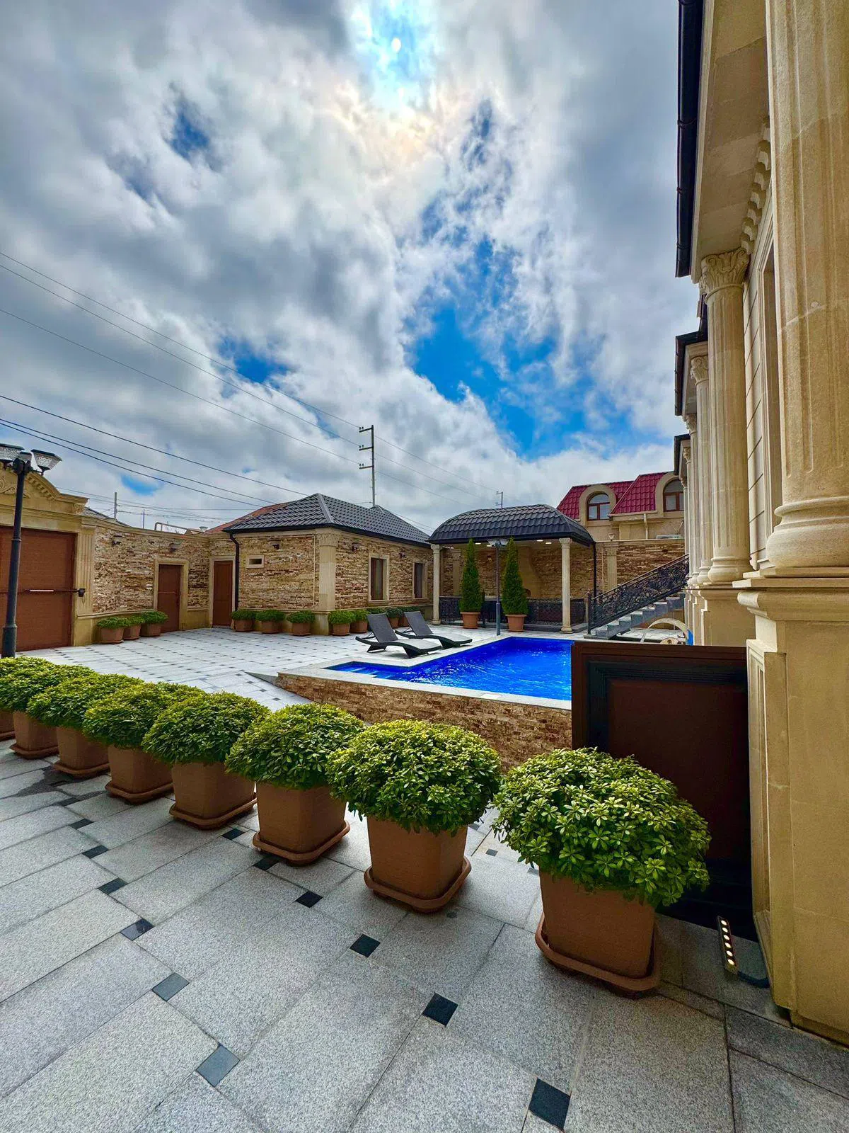 5 otaqlı bağ evi 405 m² satılır — şəkil 13