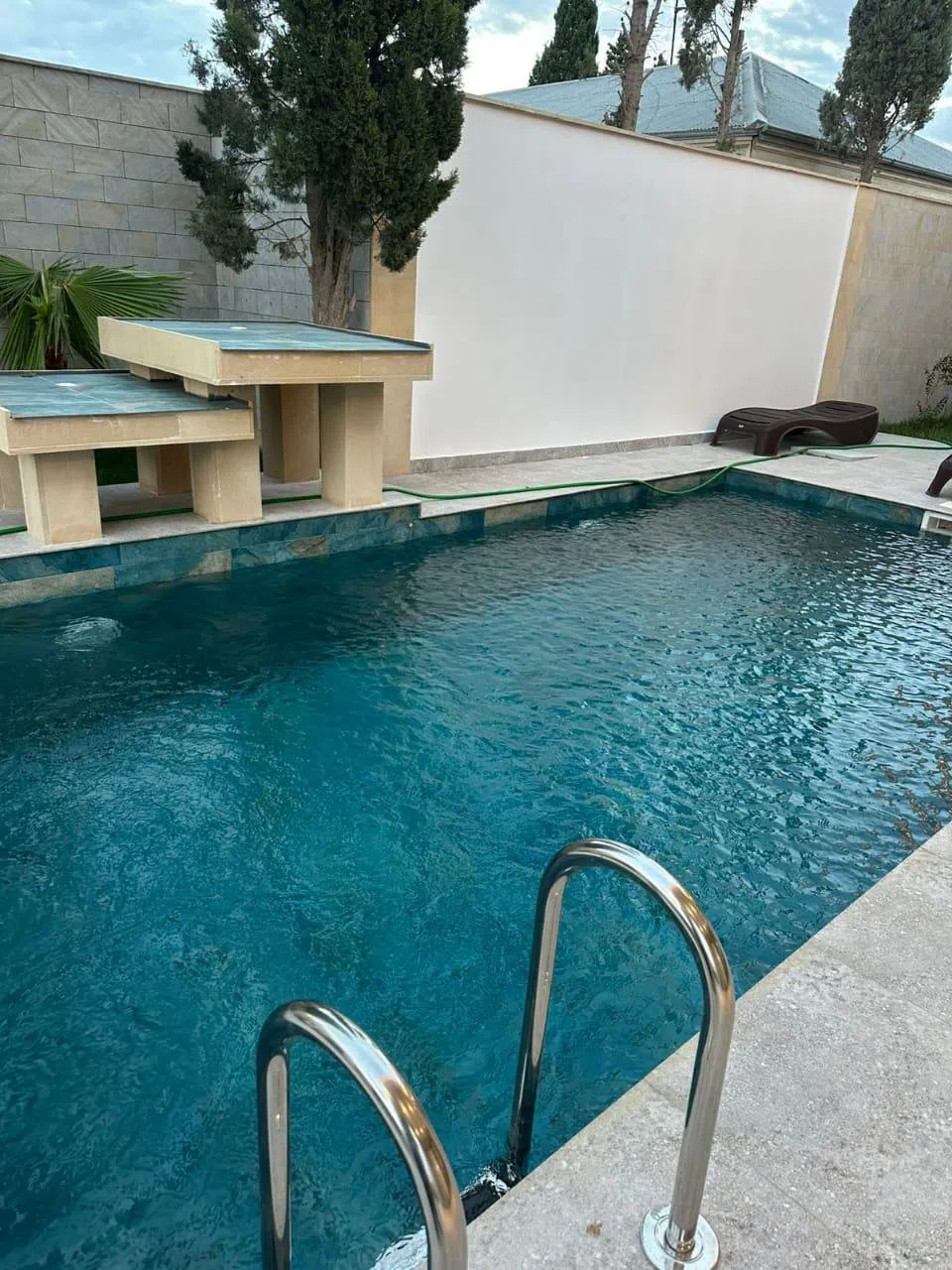 4 otaqlı bağ evi 180 m² 5.5 sot torpaq sahəsində satılır — şəkil 20