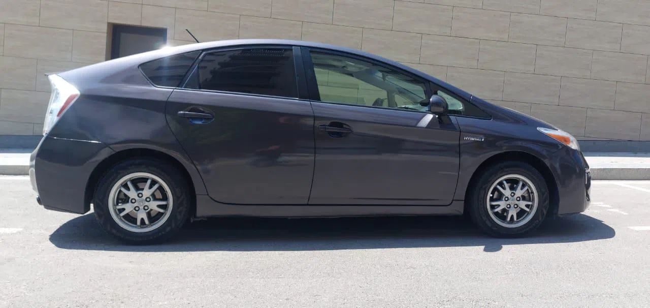 Toyota Prius, 2013 il, 230000 km — şəkil 2