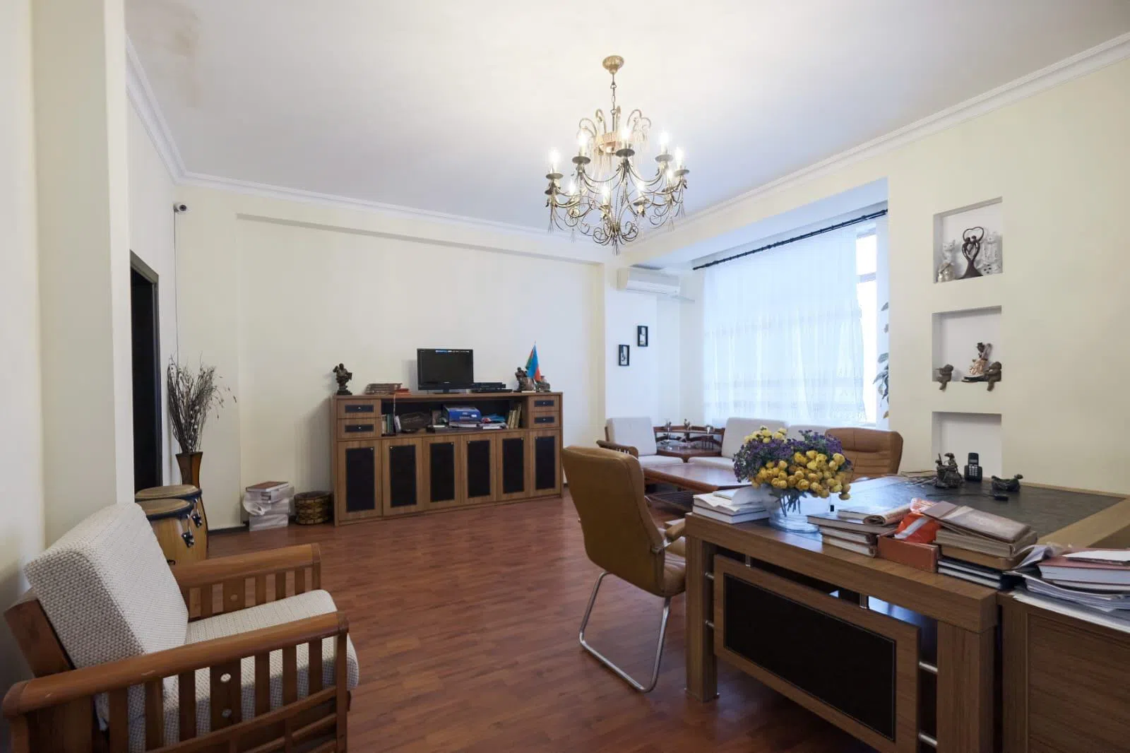 7 otaqlı ofis 200 m² satılır — şəkil 18