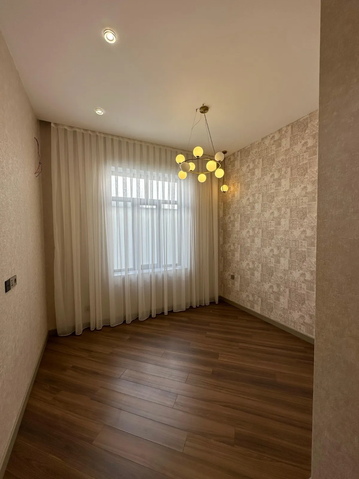 5 otaqlı bağ evi 220 m² 7 sot torpaq sahəsində satılır — şəkil 6