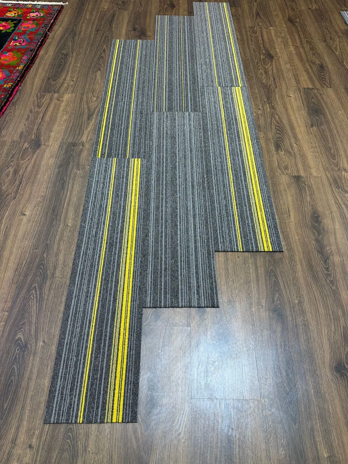 Xalça Qırmızı rəng