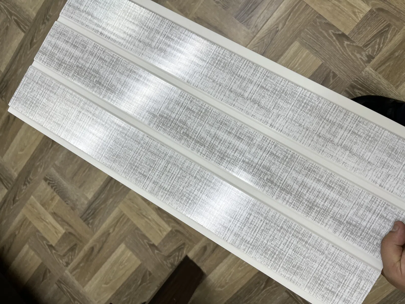 PVC lambirlər, ağ teksturalı və ağac effektli modellər — şəkil 6