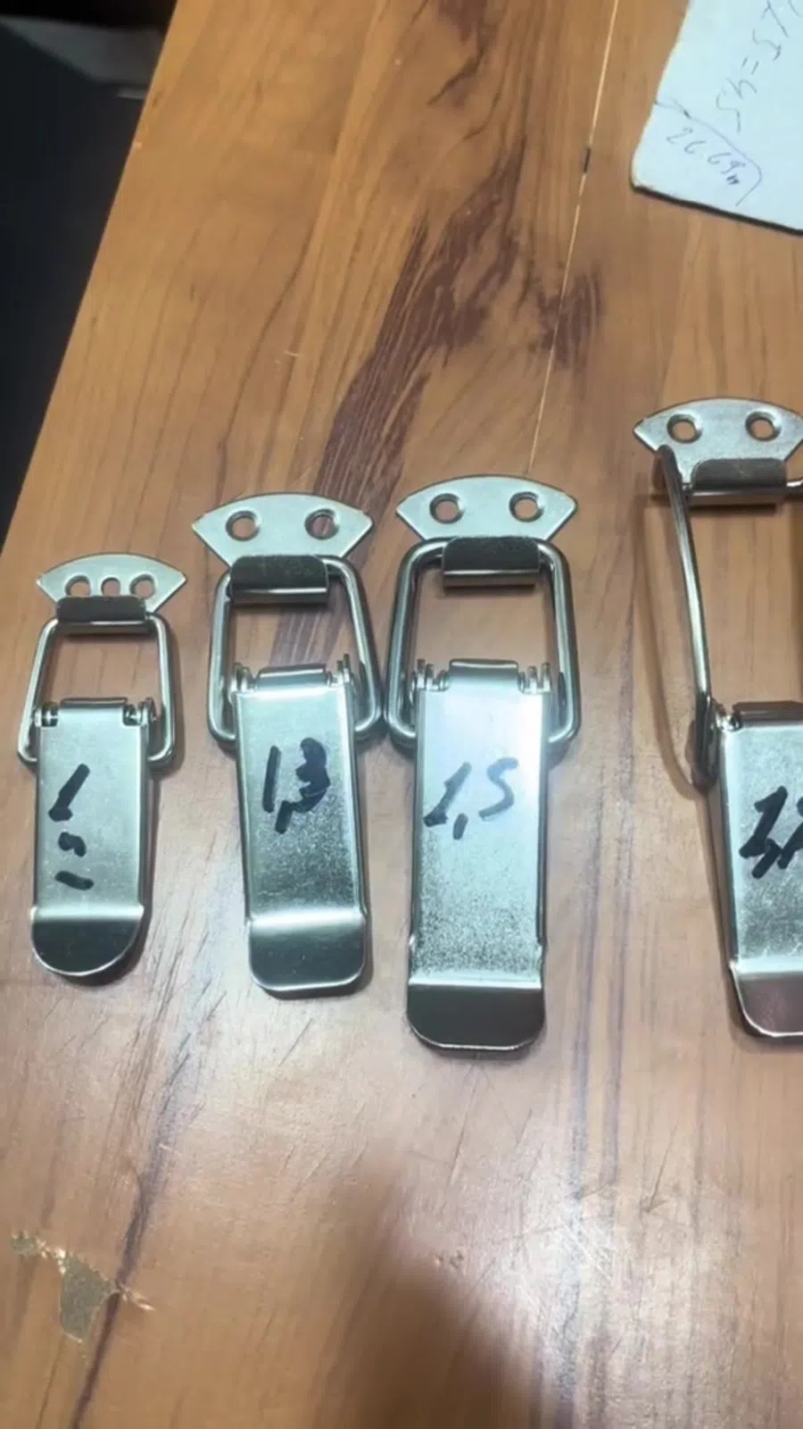 Arı pətəyi üçün metal kilid — şəkil 19