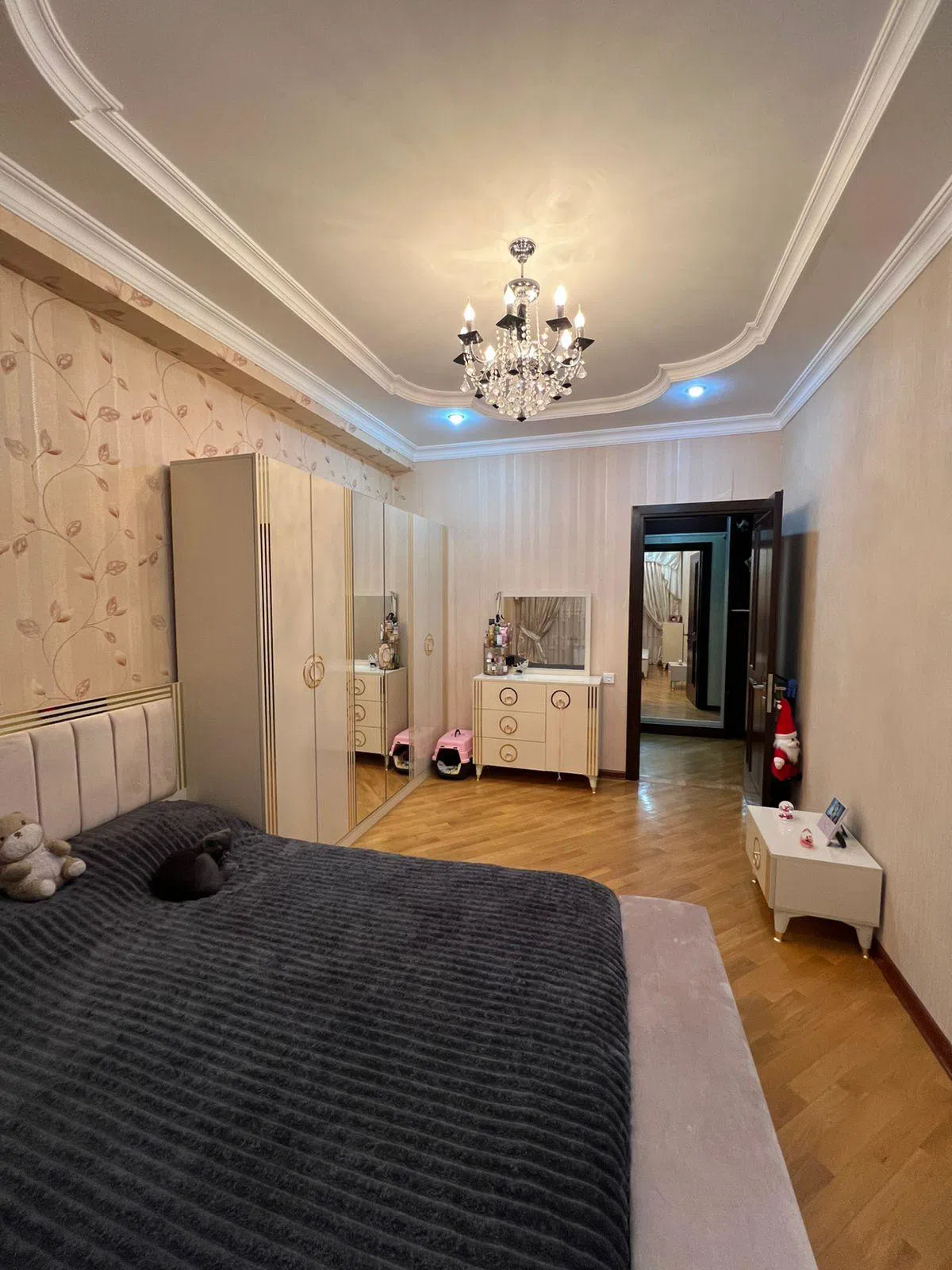 4 otaqlı mənzil 140 m² satılır — şəkil 8