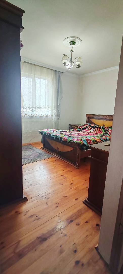 3 otaqlı həyət evi 3 m² - 5 sot torpaq sahəsində satılır — şəkil 14