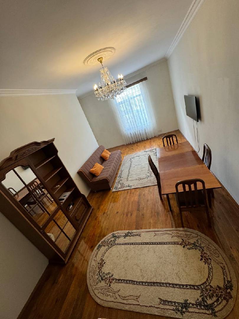 2 otaqlı mənzil 80 m² kirayə verilir — şəkil 9
