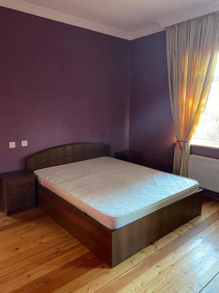 4 otaqlı həyət evi 200 m² - 8 sot torpaq sahəsində satılır
