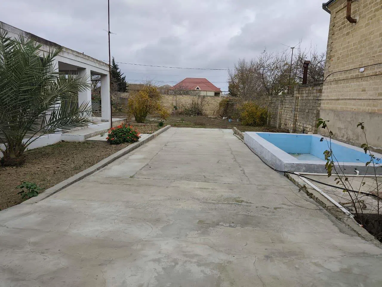 5 otaqlı həyət evi 200 m² - 7 sot torpaq sahəsində satılır — şəkil 10