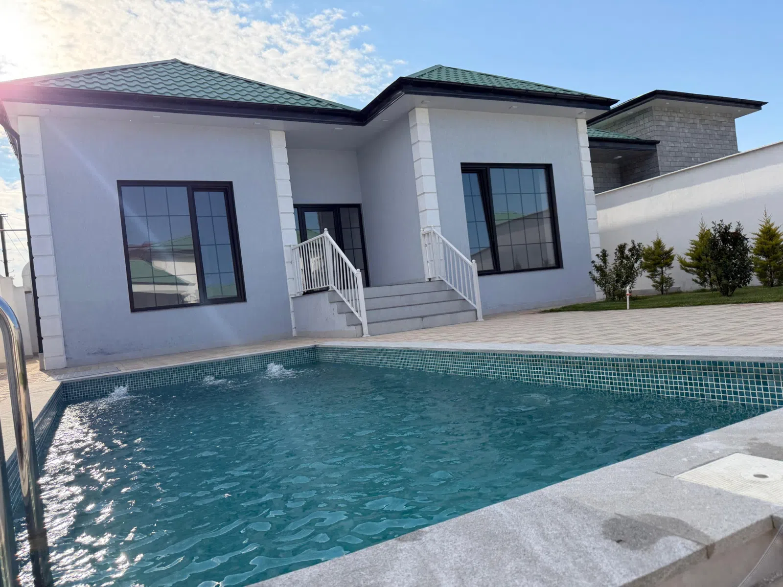 4 otaqlı bağ evi 150 m² 5 sot torpaq sahəsində satılır — şəkil 4