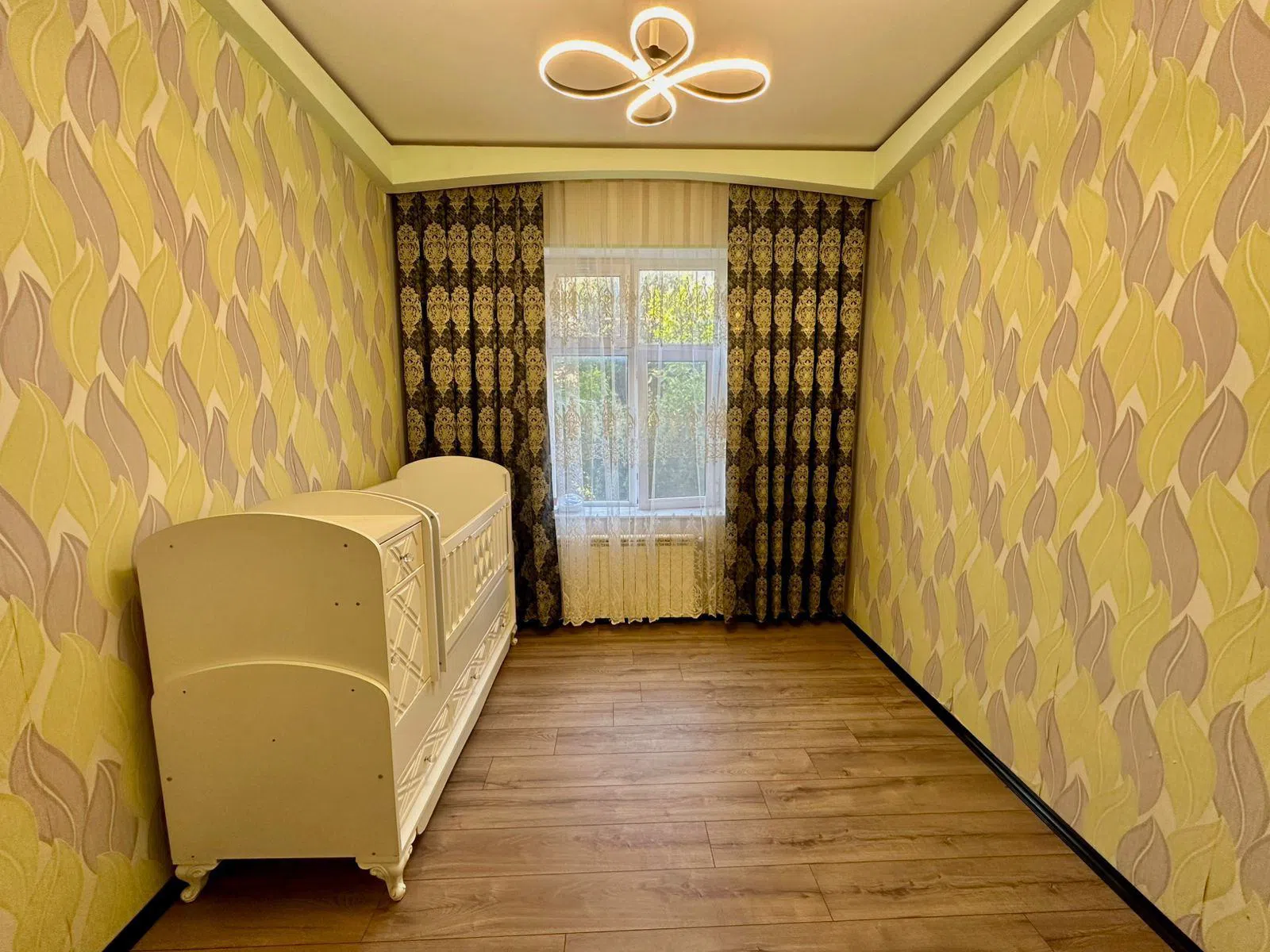 4 otaqlı bağ evi 140 m² 5.6 sot torpaq sahəsində satılır — şəkil 6