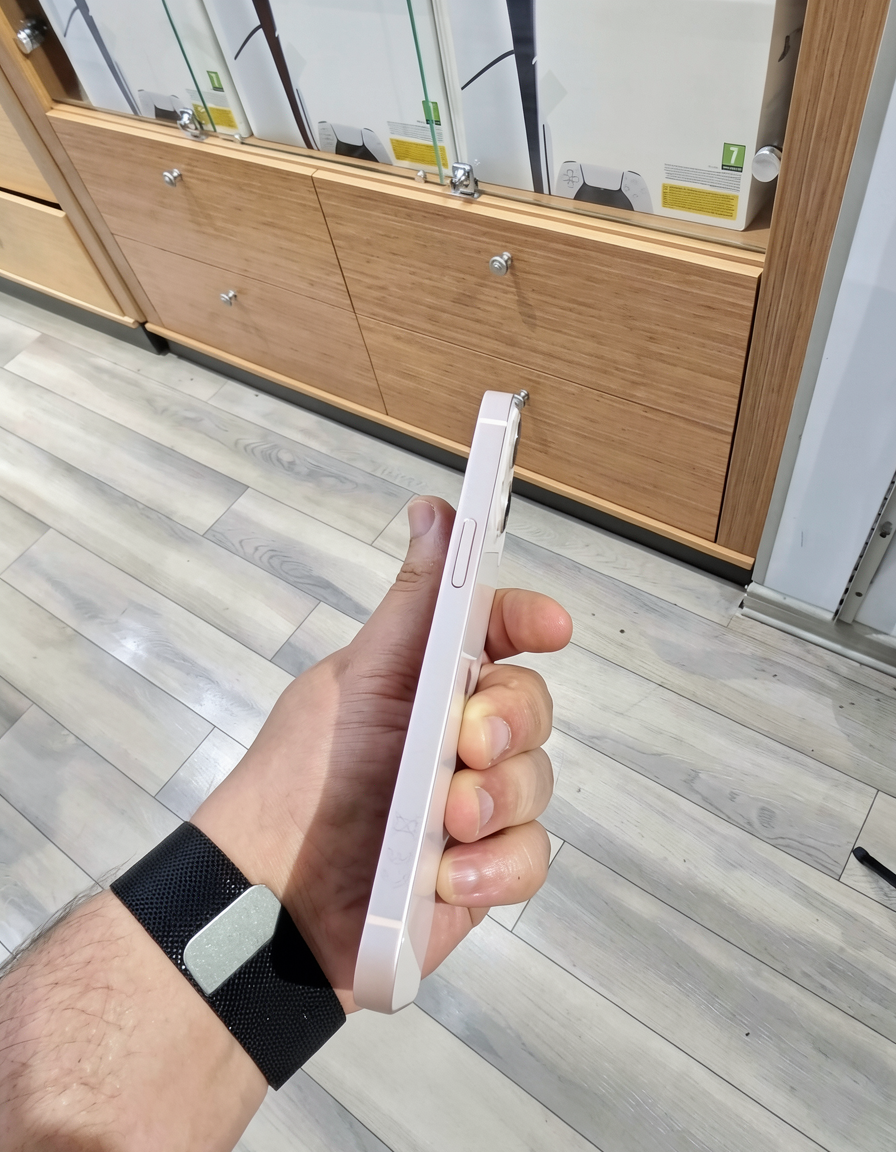 Apple, iPhone 13, 4 GB — şəkil 4