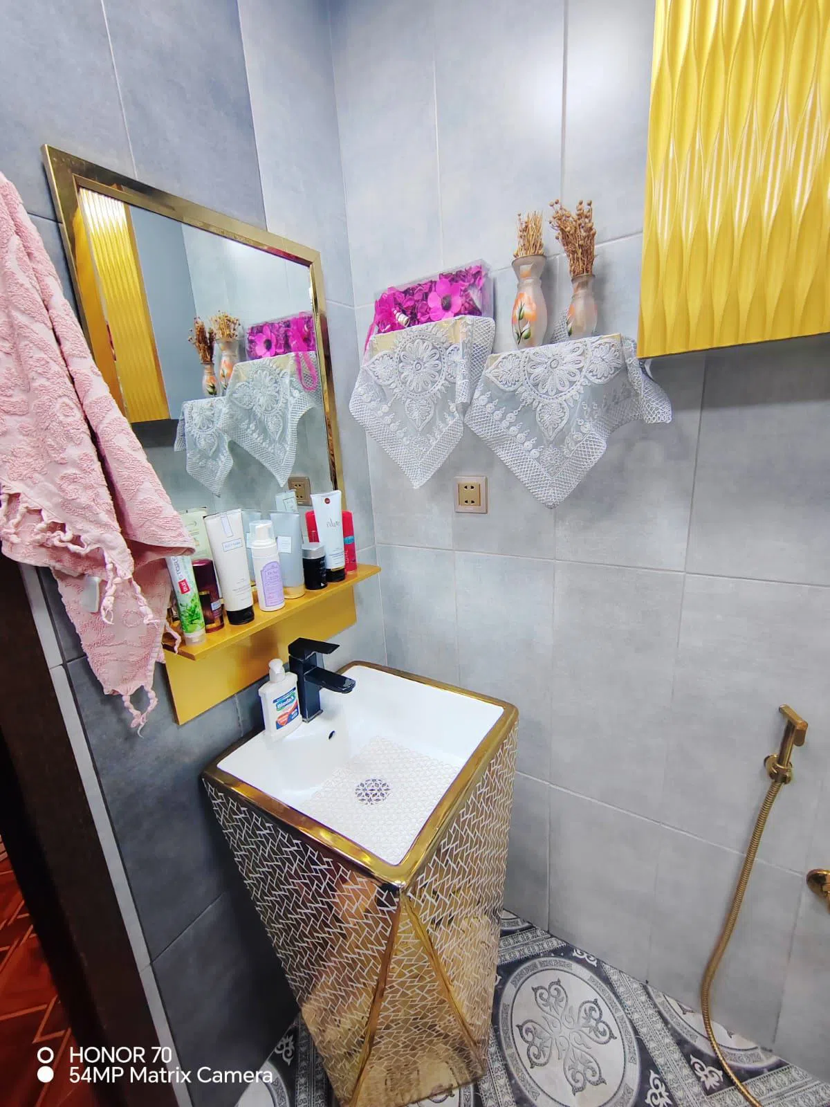 2 otaqlı mənzil 112 m² satılır