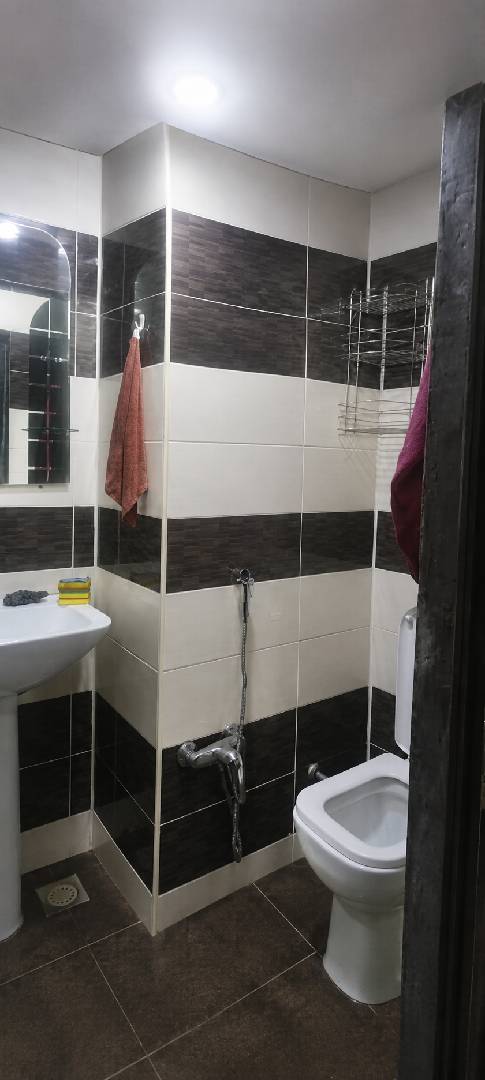 1 otaqlı mənzil 40 m² kirayə verilir — şəkil 4