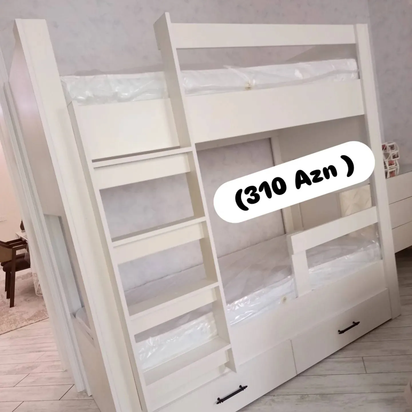 İkimərtəbəli çarpayı uşaq üçün, Ağ rəng