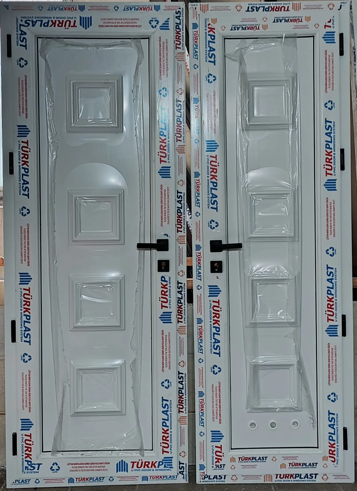 Plastik hamam qapıları