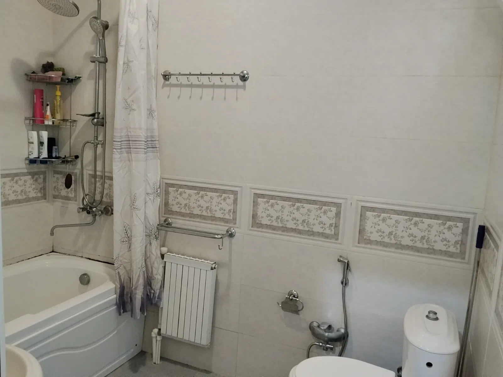 4 otaqlı bağ evi 170 m² 4.5 sot torpaq sahəsində satılır — şəkil 13