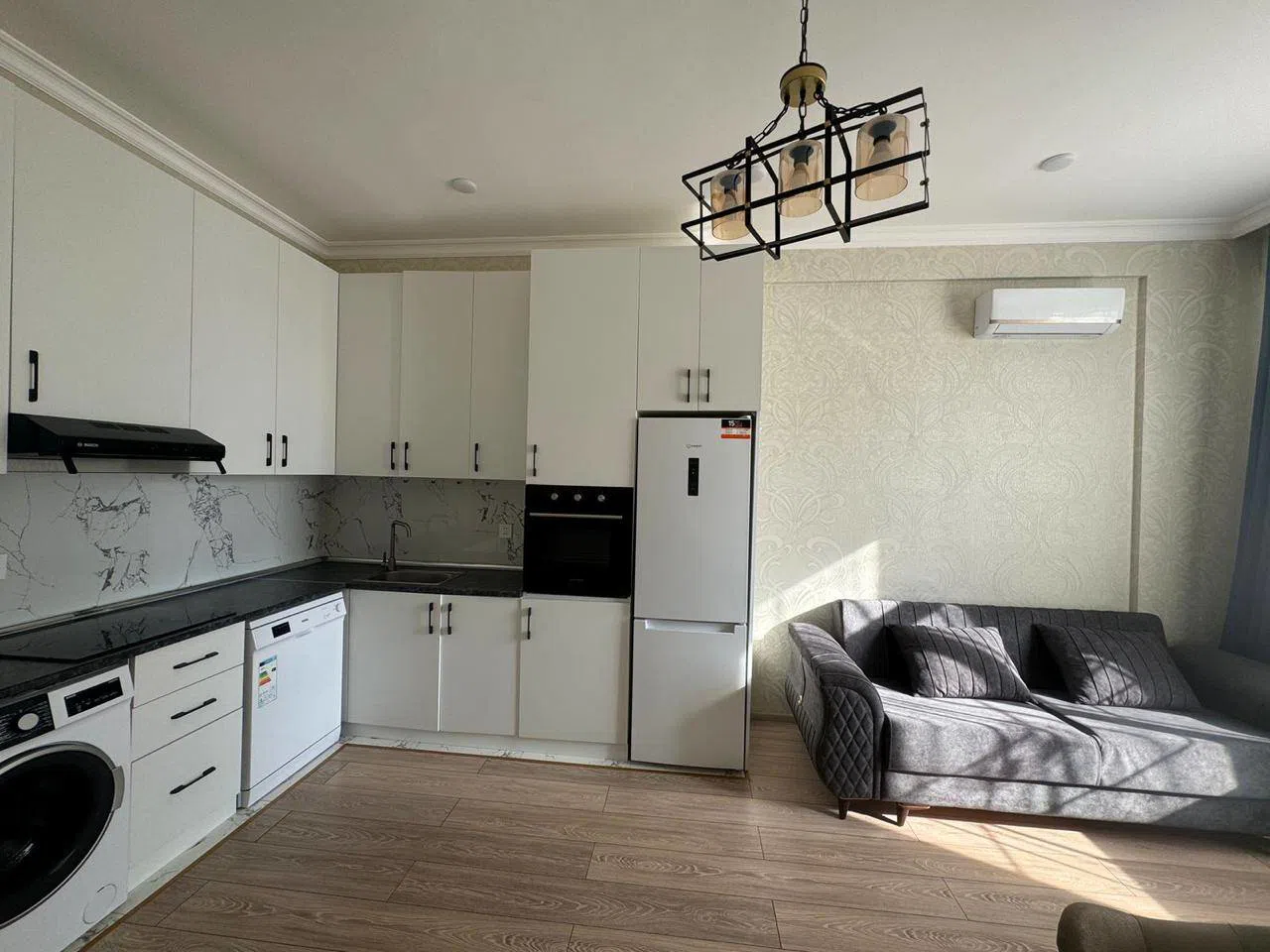 2 otaqlı mənzil 70 m² kirayə verilir — şəkil 11