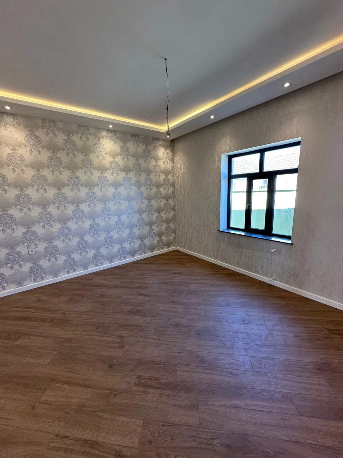 5 otaqlı həyət evi 160 m² - 4 sot torpaq sahəsində satılır