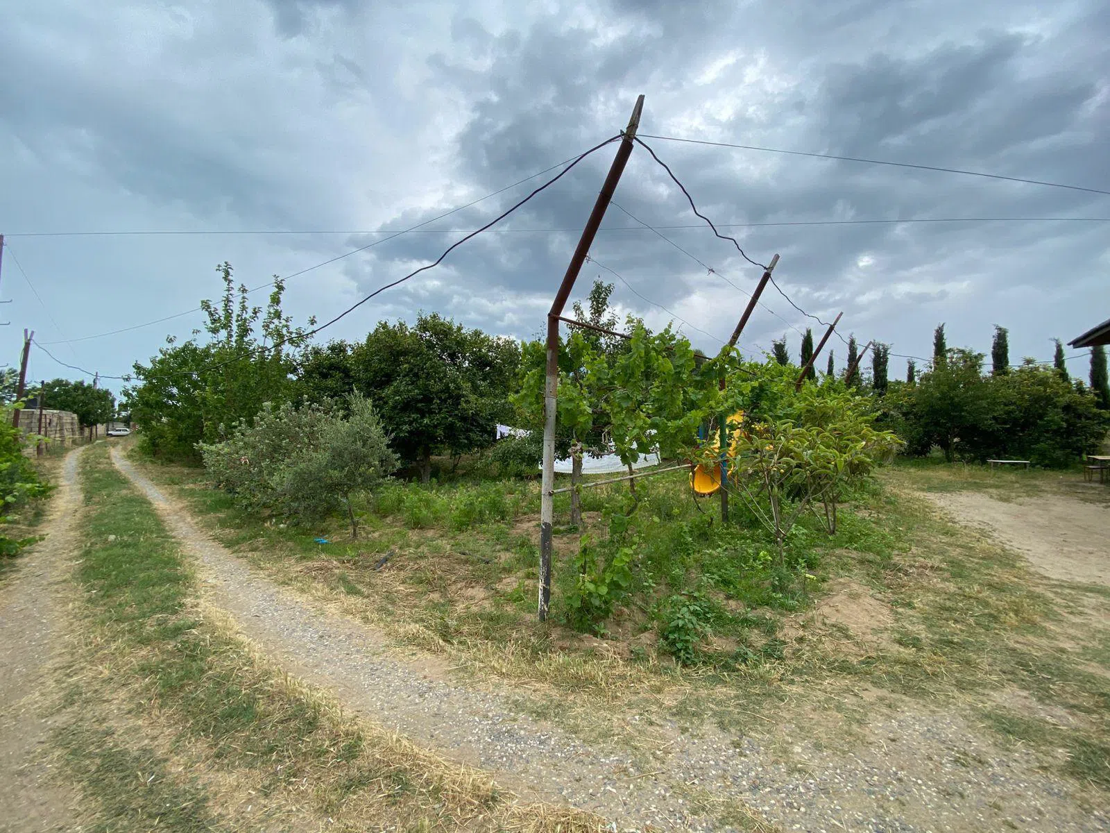 5 otaqlı həyət evi 140 m² - 9 sot torpaq sahəsində satılır