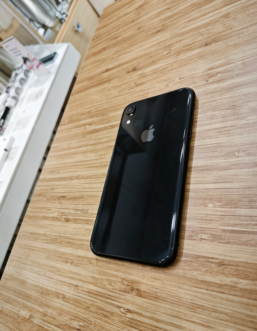 Apple, iPhone XR, 3 GB — şəkil 1