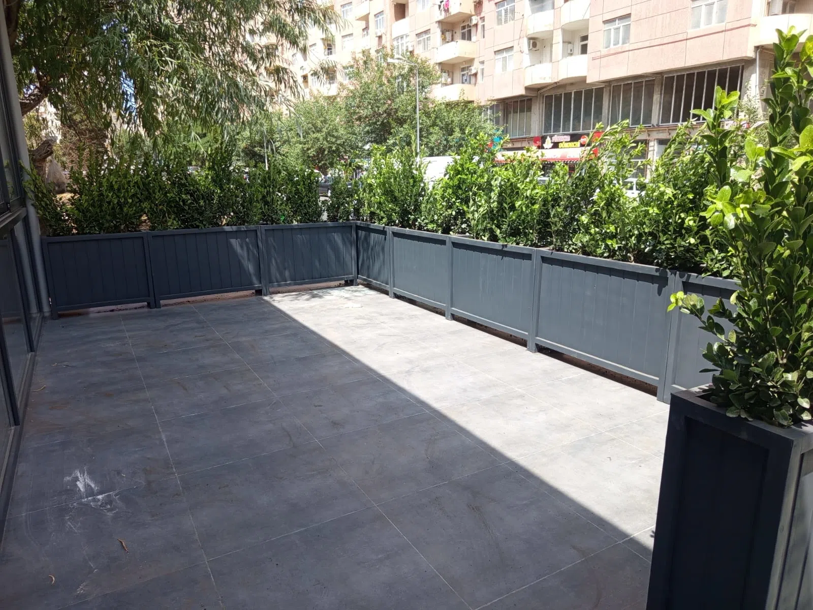 Taxtadan və dəmirdən göz oxṣayan möcüzələr yaradırıq.