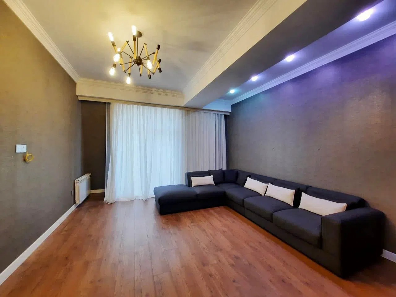 4 otaqlı mənzil 160 m² kirayə verilir — şəkil 21