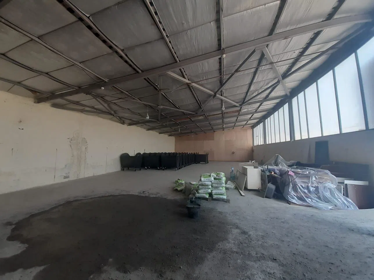 360 m² sahəsi olan anbar kirayə verilir — şəkil 2