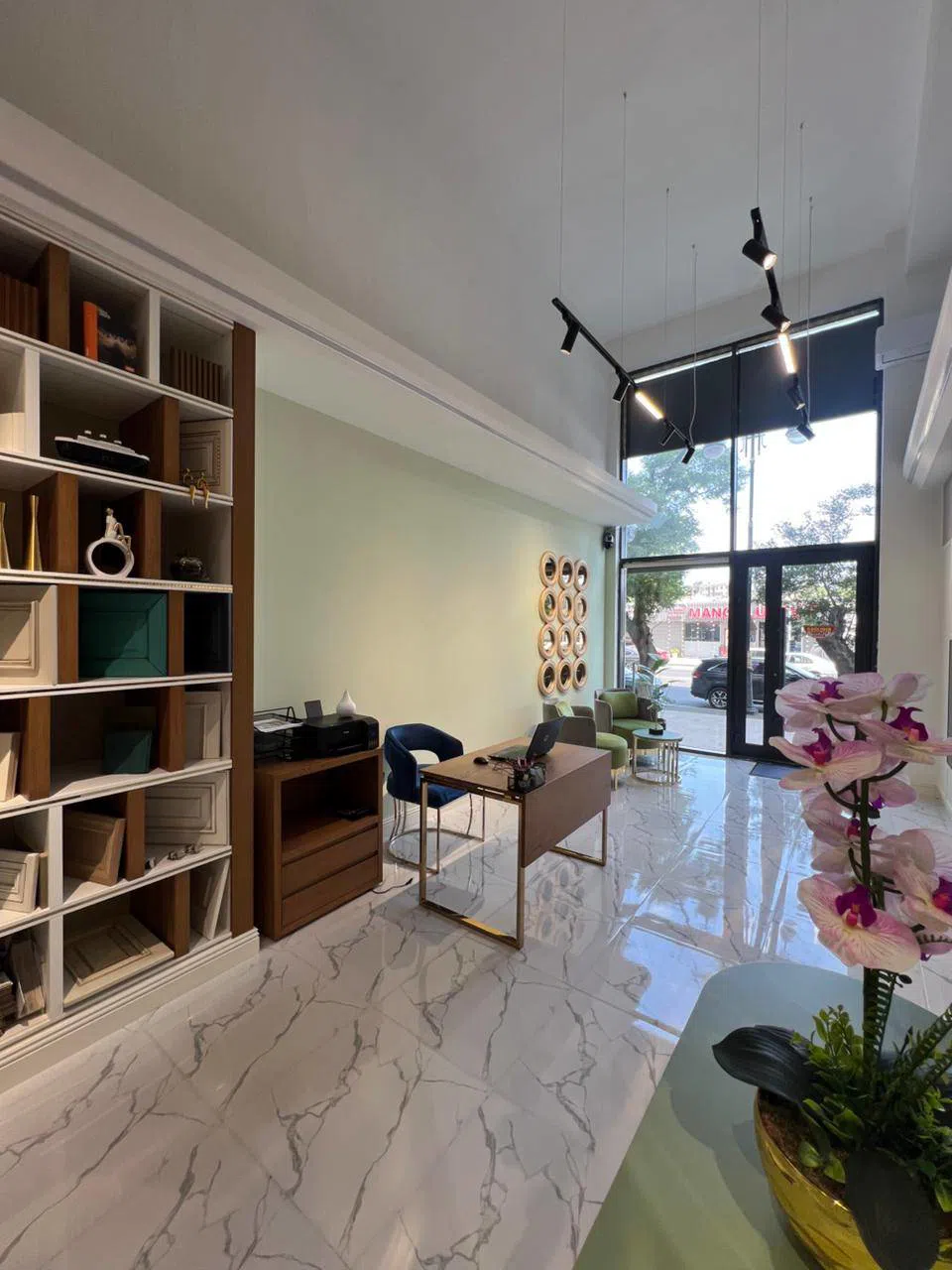 142 m² Əla təmirli obyekt kirayə verilir — şəkil 17