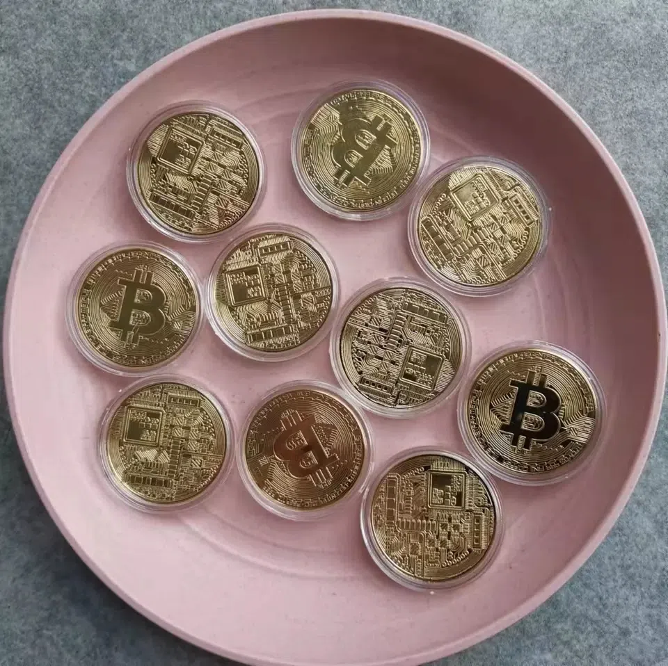Bitcoin fiziki kolleksiya sikkəsi — şəkil 5