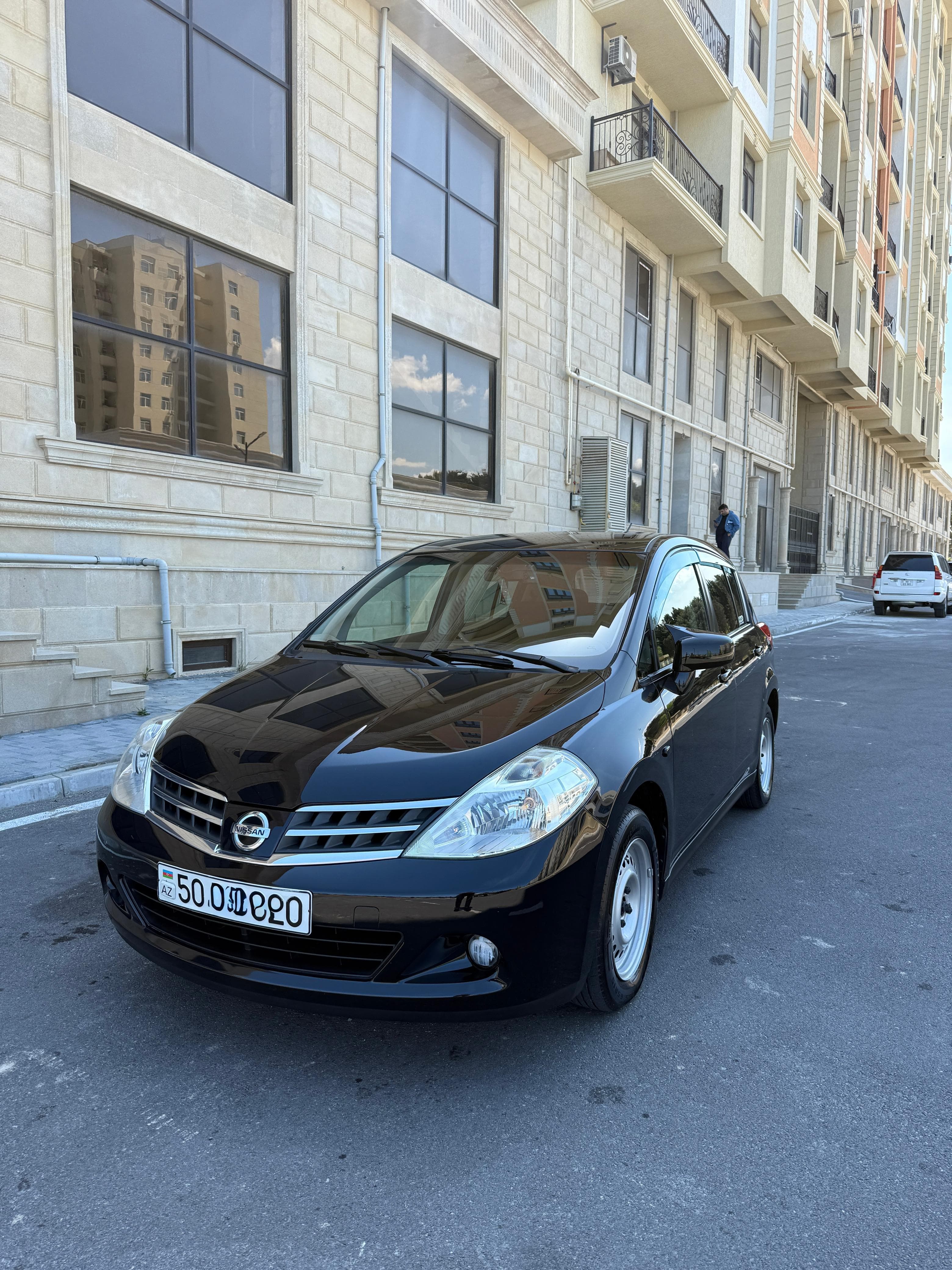 Nissan Tiida, 2011 il, 120800 km - Tenderyard