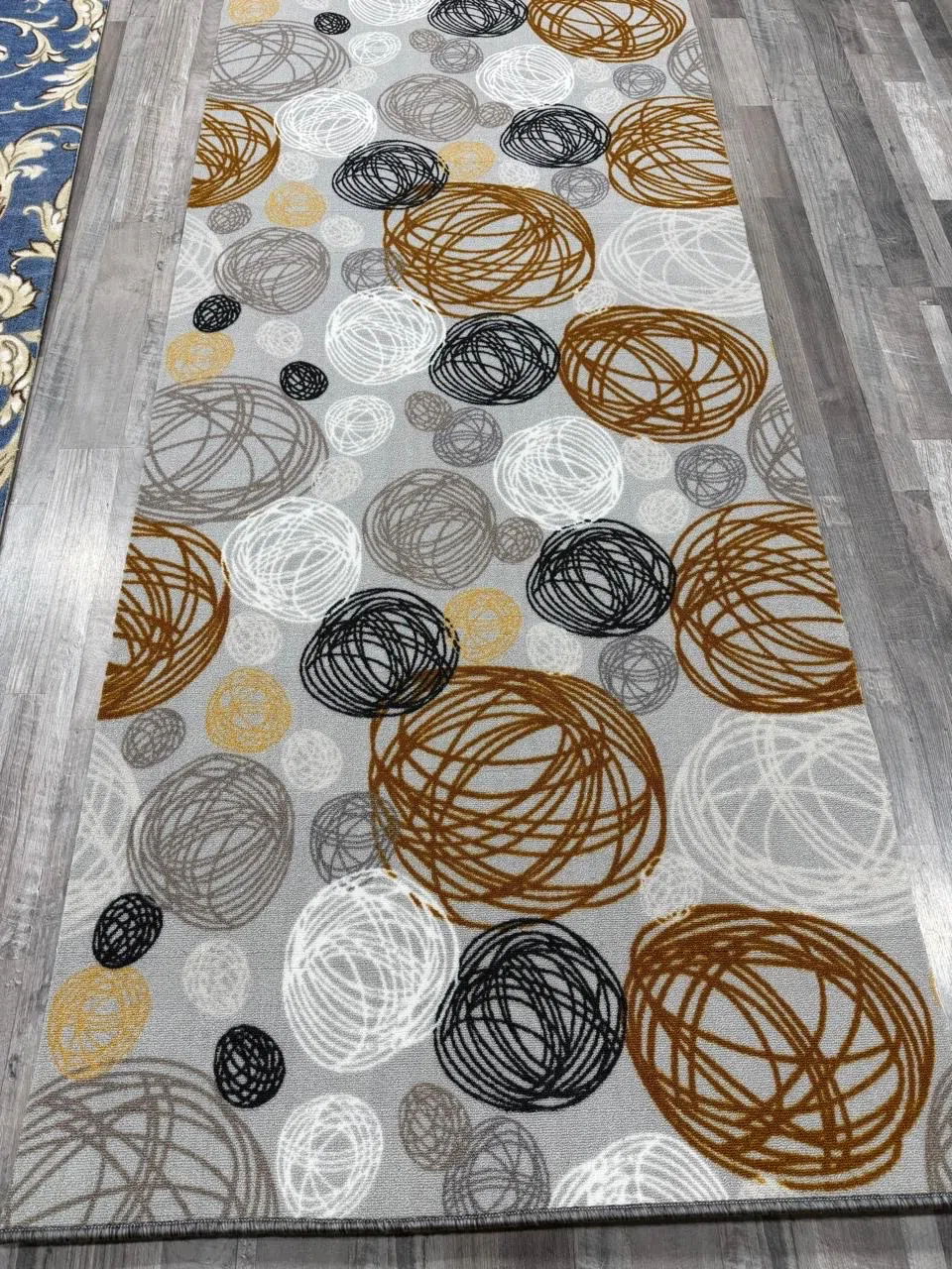 Xalça Qırmızı rəng