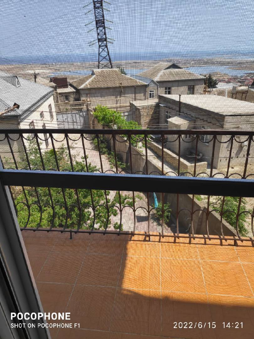 10 otaqlı bağ evi 500 m² satılır