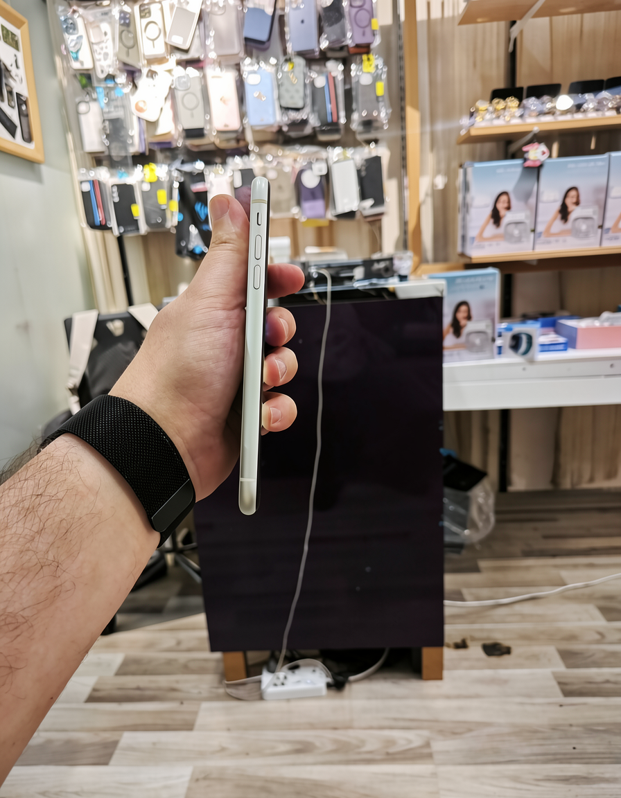 Apple, iPhone 11, 4 GB — şəkil 4