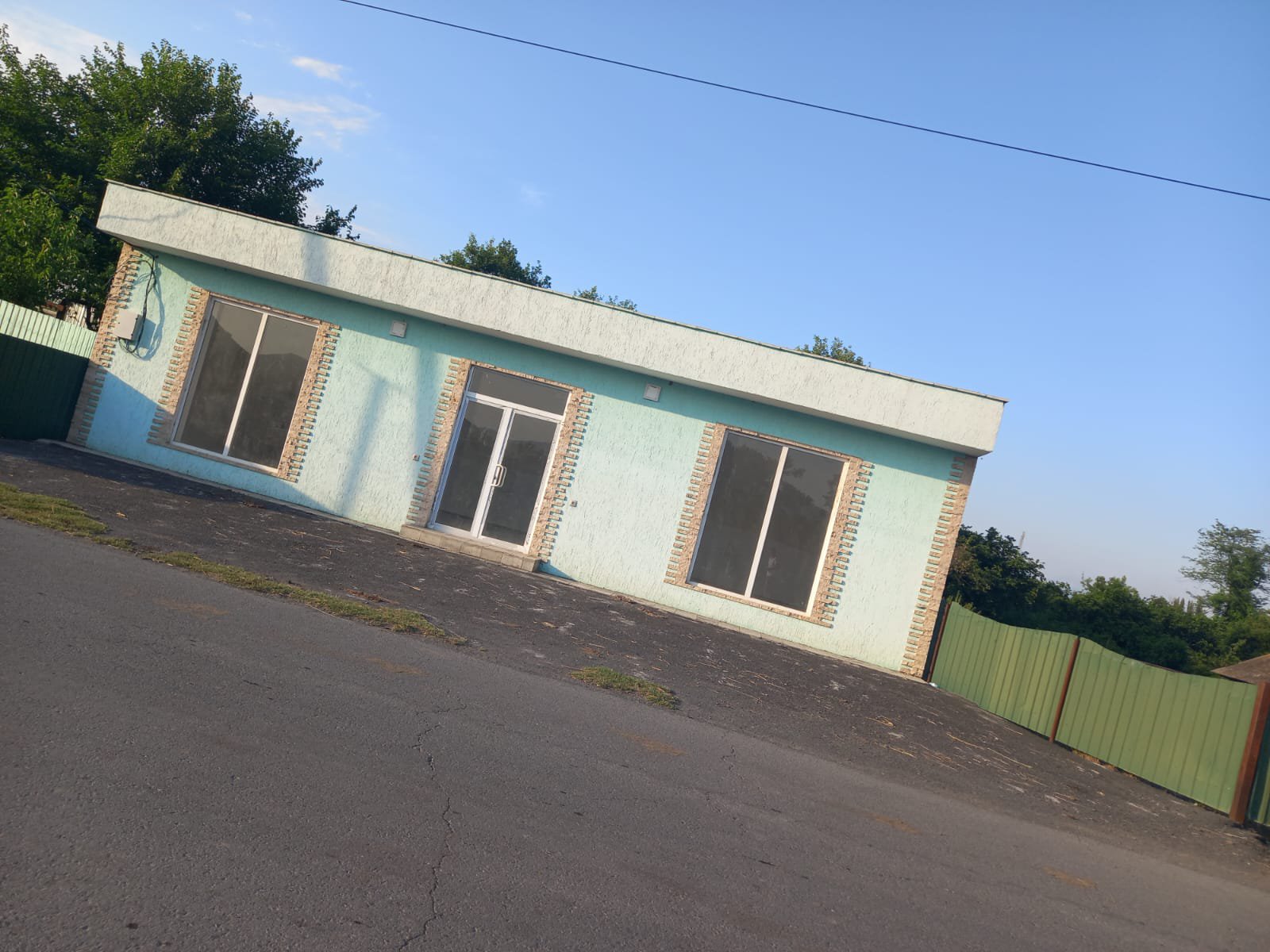 170 m² Natamam təmirli obyekt kirayə verilir