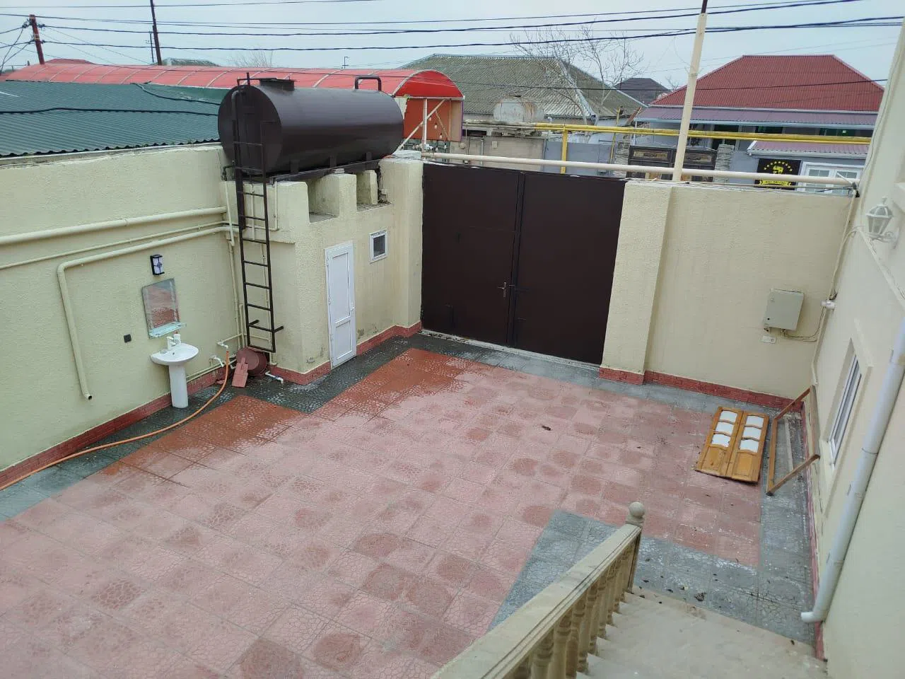 5 otaqlı həyət evi 280 m² - satılır — şəkil 17