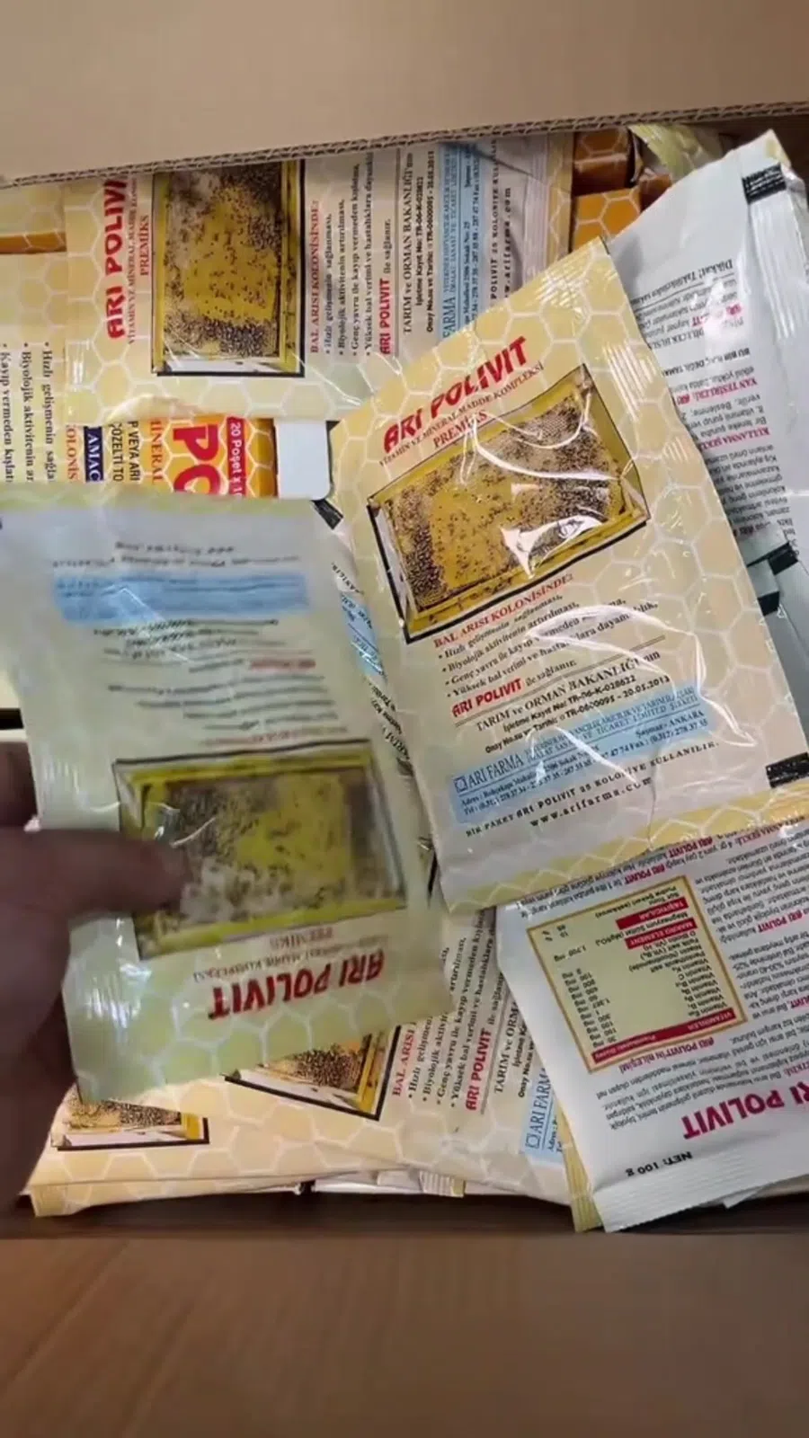 Arı vitaminləri, arı ailələri üçün qida əlavəsi — şəkil 20