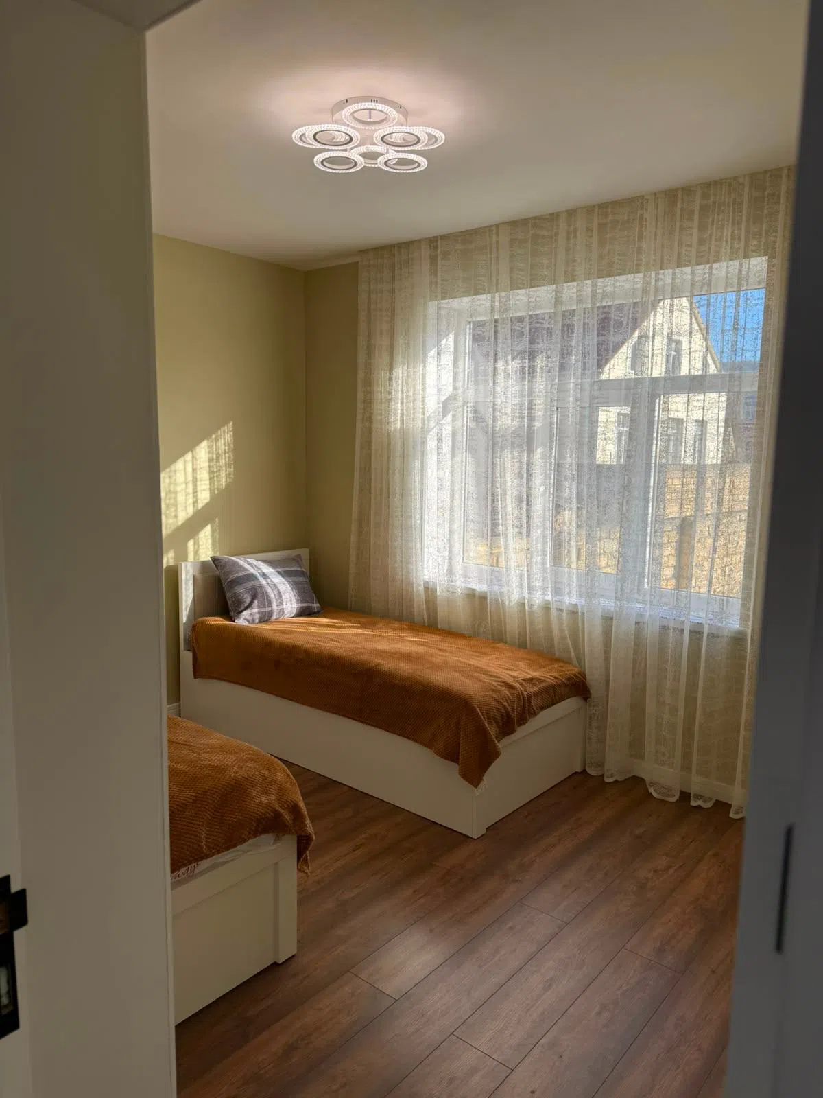 5 otaqlı villa 150 m² - 24 sot torpaq sahəsində günlük kirayə verilir — şəkil 10