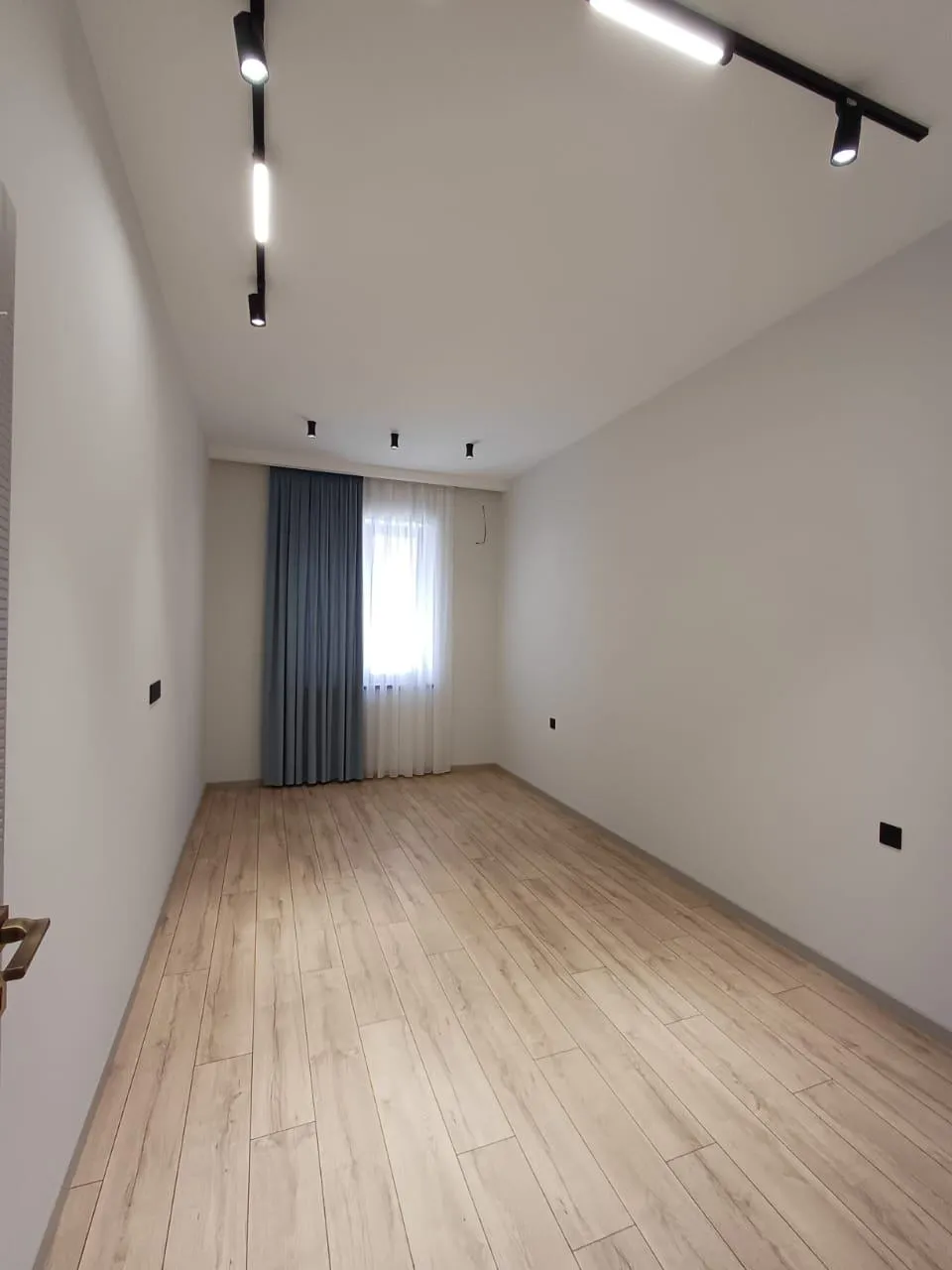 4 otaqlı villa 200 m² - 4.5 sot torpaq sahəsində satılır — şəkil 5