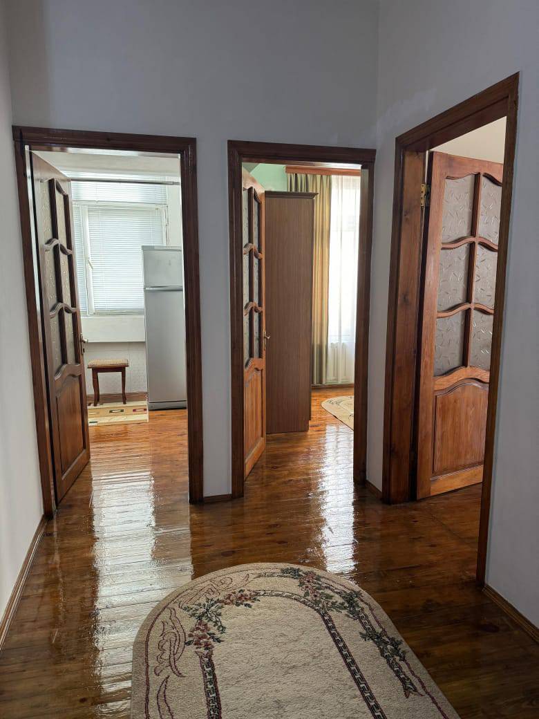 2 otaqlı mənzil 80 m² kirayə verilir — şəkil 6