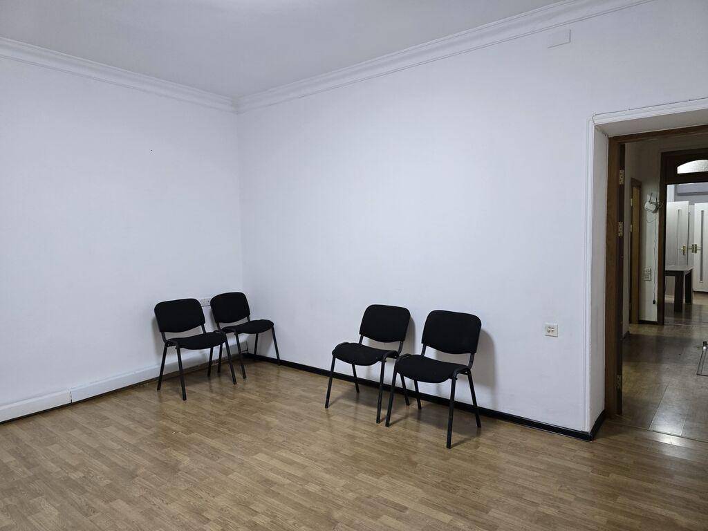 160 m² Əla təmirli obyekt kirayə verilir — şəkil 4