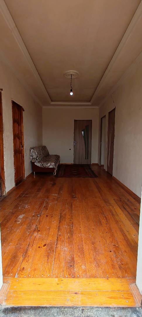 3 otaqlı həyət evi 3 m² - 5 sot torpaq sahəsində satılır — şəkil 11