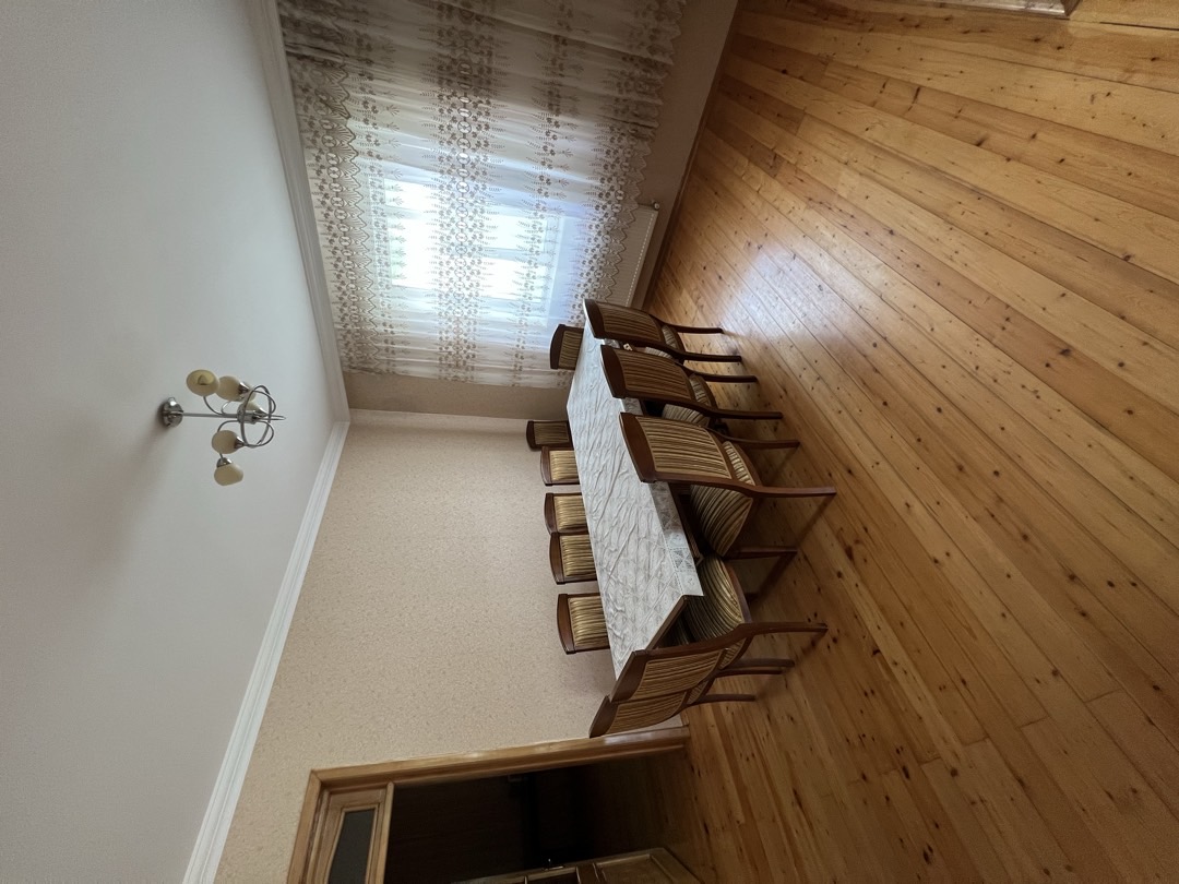 10 otaqlı bağ evi 350 m² 13 sot torpaq sahəsində günlük kirayə verilir — şəkil 9