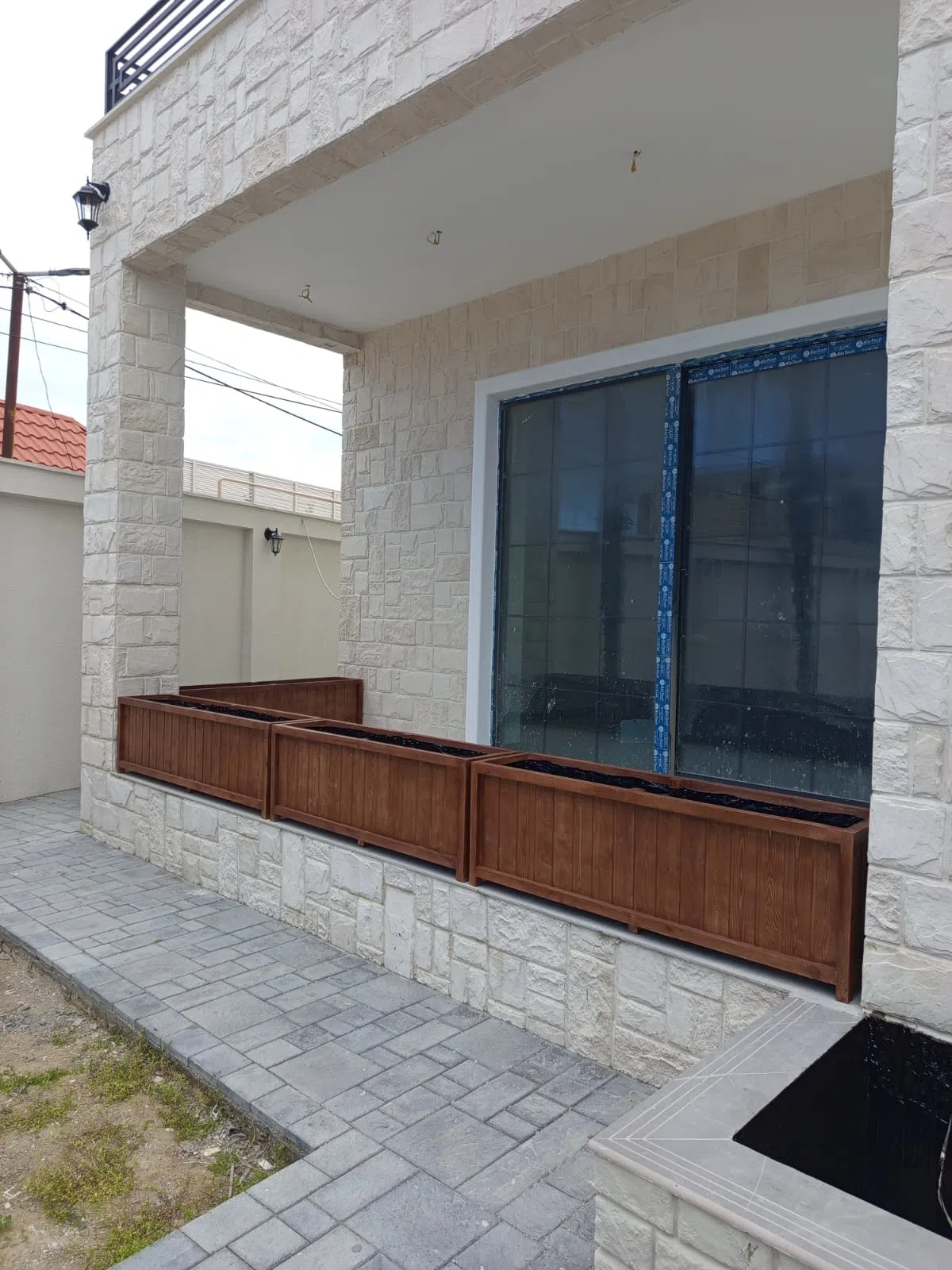 Taxtadan göz oxṣayan möcüzələr yaradırıq.