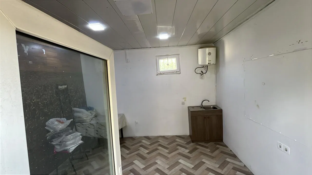 Orta təmirli obyekti, 15 m² kirayə verilir — şəkil 5